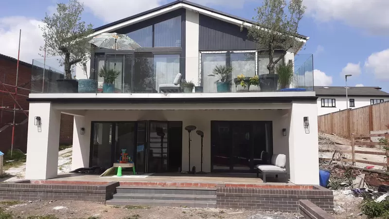 Extension with Balcony — project photo